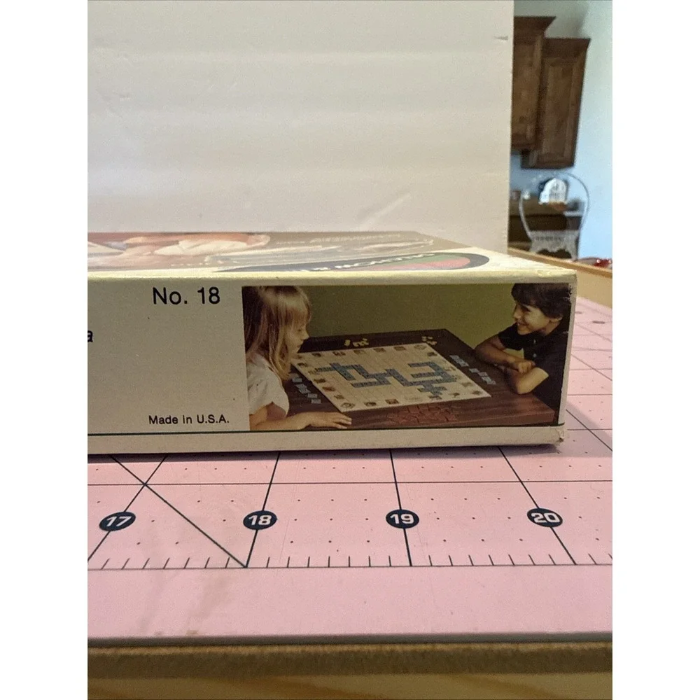 Scrabble Crossword For Juniors 1982 Selchow & Righter Edition 5 No. 18‎